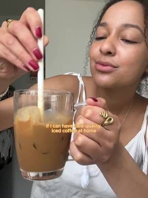 ☕️ The only iced coffee hack I’ll ever need… - Fill your cup with ice - Add 150ml of milk - Add 30ml of espresso concentrated -Mix it well and enjoy! #AD #PourItMixItHackIt #NESCAFEIcedHacks @Nescafé UKI ☕️