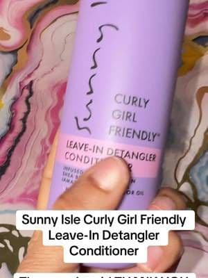 Sunny Isle’s Curly Girl Friendly Leave-In Detangler Conditioner helps make detangling and conditioning one easy step. Spray, work it through and give those curls some love. 💦✨ #SunnyIsle #CurlyHair #LeaveInConditioner #NaturalHair #TikTokShop