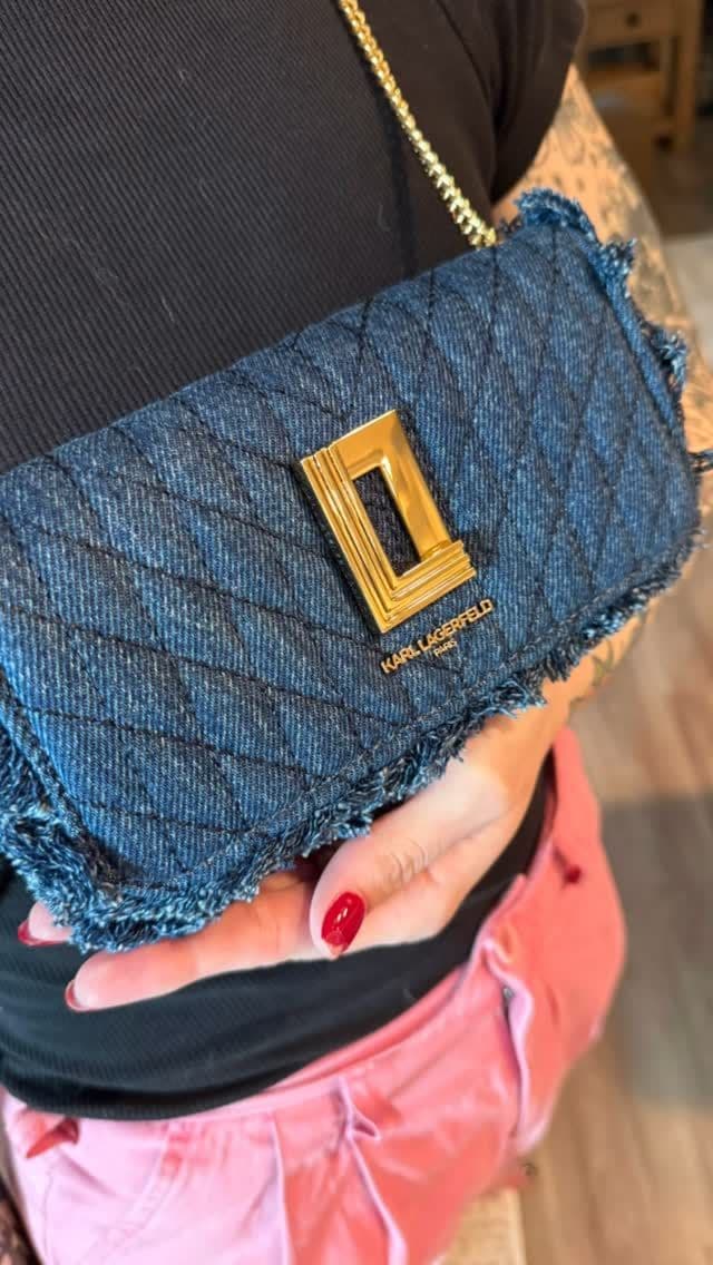 Absolutely love everything about this stunning crossbody bag. Denim is so popular right now and this bag is the perfect
