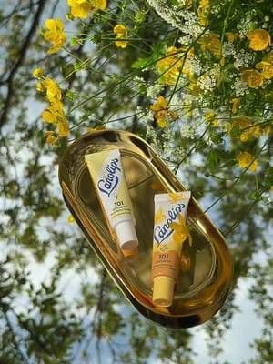 Vaniglia o banana ? Io tutte e due π¦π @Lanolips 101 balsami labbra super nutriente, perfetti per labbra morbide tutto il giorno β¨ #lanolips #lipbalm #lipbalmlanolips #ugcitalia #gifted