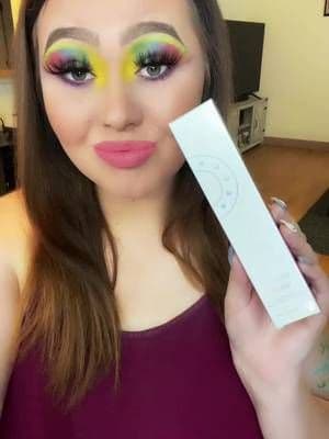 Complimentary from @beccacosmetics 😍 Use my promo code: BECCAXOCTOLY25 #BECCACosmetics #BECCAIgnite #foryou #fypp #highlightyourworld #thankful #fyi