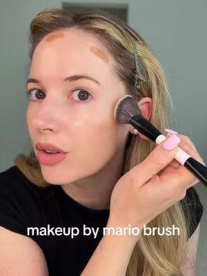 i finally understand why everyone talks about this brush. it makes blending almost effortless and gives such a soft, sea