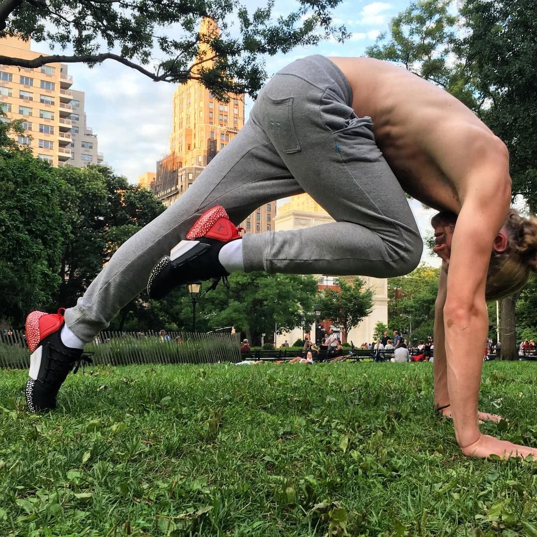 A strong core will improve your strength, stability, control, technique, & stamina. It’s one of the most important aspec