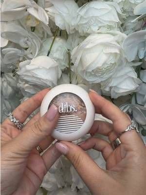 @DIBSBEAUTY obsessed ๐ค #dibsbeauty #dibsbakedbronzer #bronzer #makeup #tiktokmademebuyit