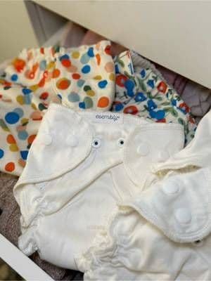 #sponsored #clothdiapers #esembly #washingpowder Obsessed with our @Esembly Baby cloth diapers! 🤍 Super soft, no leaks, and eco-friendly 🌿💚 I use also washing powder from Esembly – keeps them fresh and safe for baby! 🧼✨ Even using a few a day makes a difference! Use my code ELINABABY20, and get 20% Off on your next order. You can also shop by clicking on my link below.