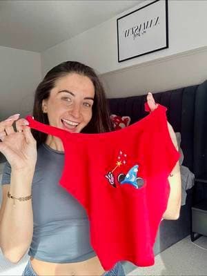 Girlies run, do not walk to @Distee World !! You NEED this whole design and many more !! πͺ π π€ I am absolutely obsessed !!β¨ thank you sooo much π π«§ π #gifted #disney #disneyworld #disneyoutfit